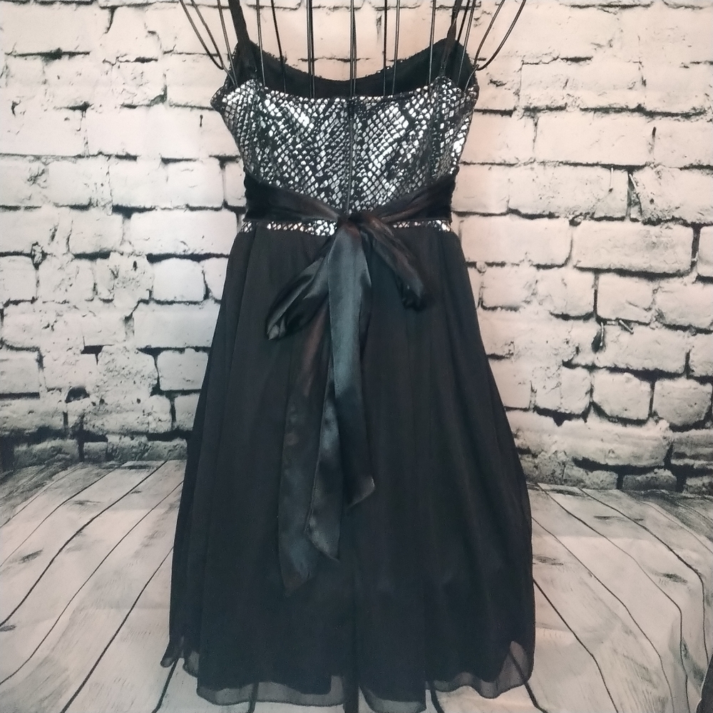 Ruby Rox dress - Picture 4 of 8